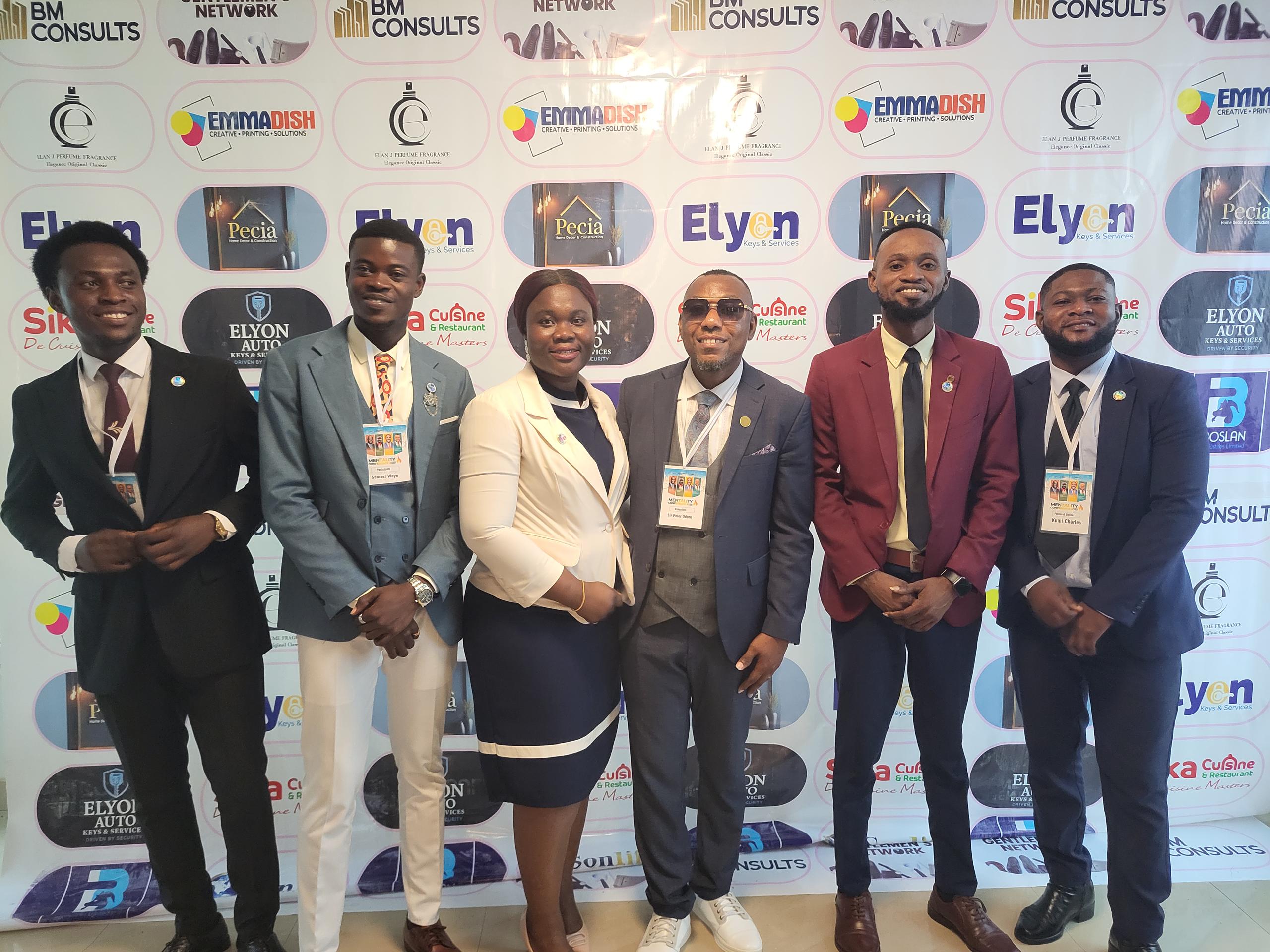 Pecia Home Decor Team