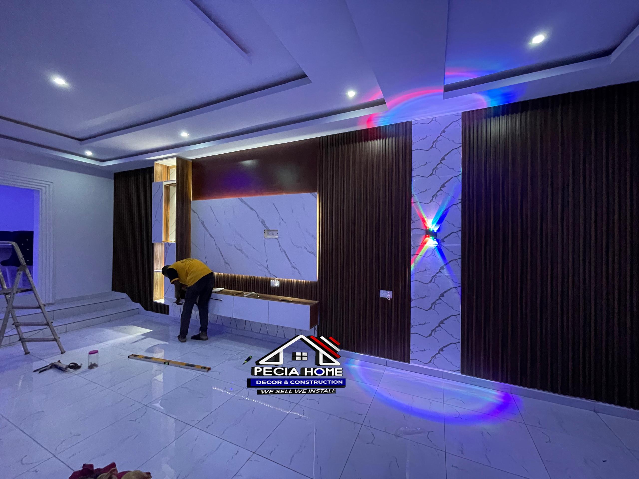 Pecia Decor Team Working